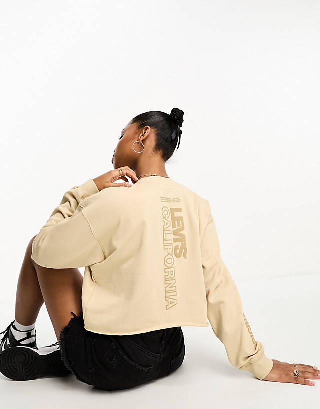 Levi's - carla cropped sweatshirt in cream with backprint logo