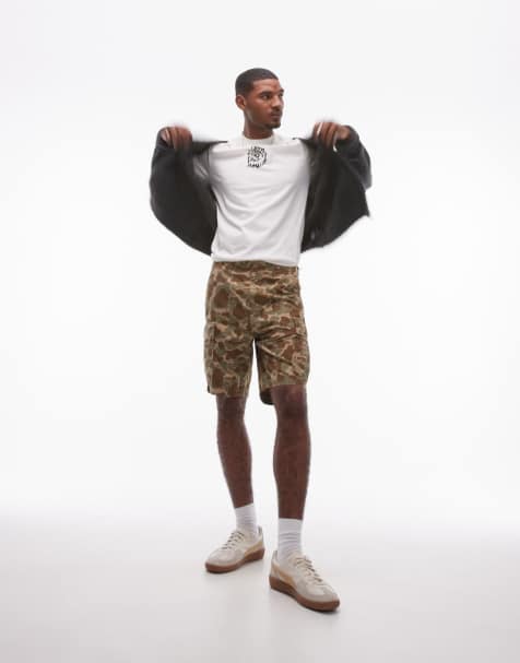 Levi's carrier cargo 2 duck camo ripstop shorts in khaki tan - view 1