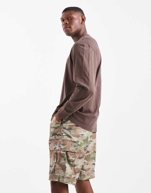 Levi's carrier cargo shorts in camo print, 3 of 5