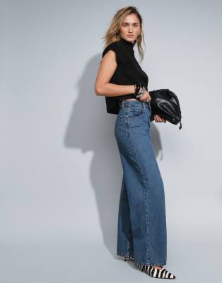 Levis 4