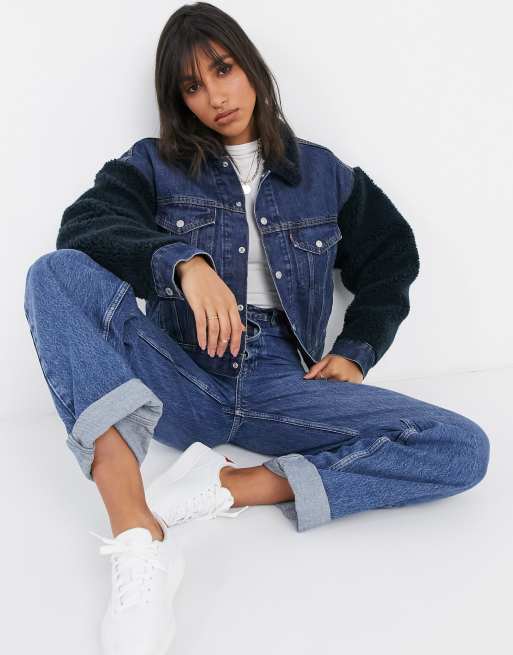 Levi's cocoon Sherpa trucker denim jacket in blue | ASOS