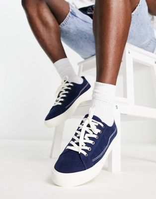Levi's cord Deacon trainer in navy with red tab logo - ASOS Price Checker