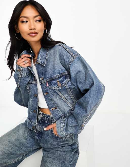 Levi s crop dad denim trucker jacket in blue