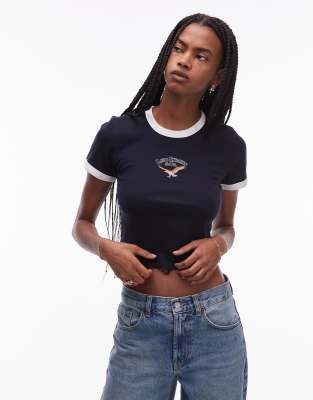 Levi's - Cropped T-Shirt in Marineblau mit mittigem Grafikmotiv und farblich abgesetzten Einfassungen