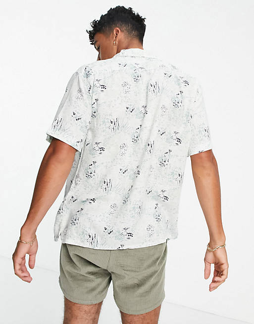 Levi's Cubano short sleeve revere collar shirt in gray camo print | ASOS