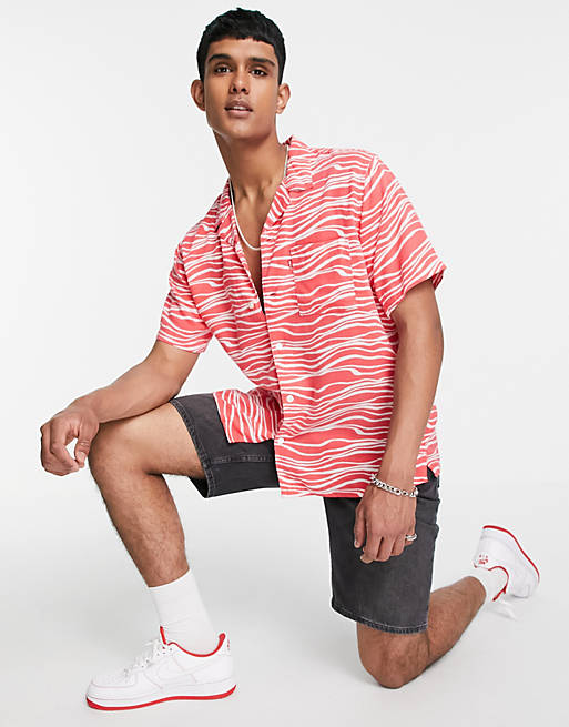 Levi's cubano short sleeve wavey print revere collar shirt in pink | ASOS