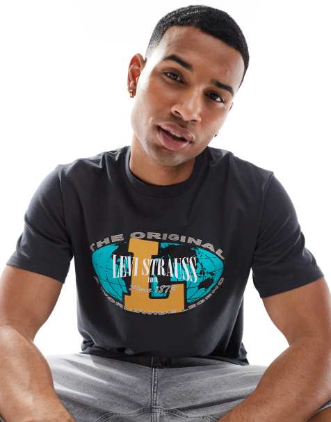 Levi's – Czarny T-shirt o luźnym kroju z grafiką z napisem „World Legend” - view 1