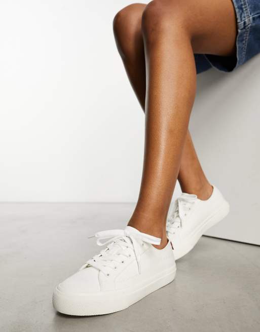 Levi's Decon lace trainer in white with logo