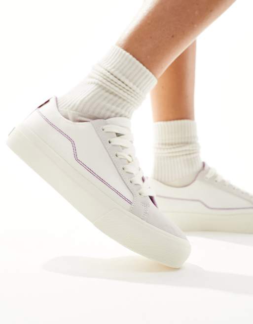 Levi's – Decon – Sznurowane buty sportowe z kremowego zamszu z logo