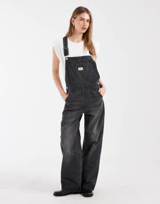 Levis
