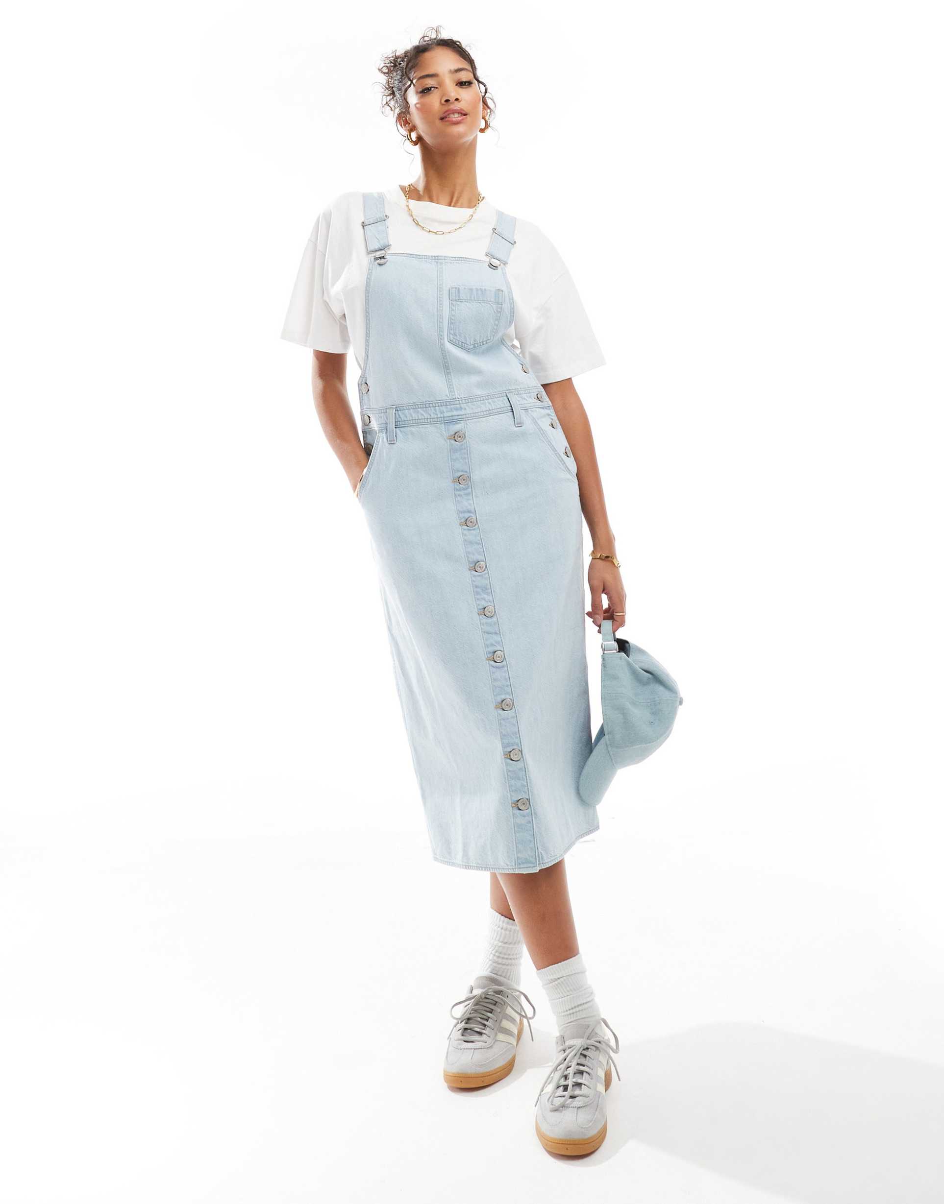 levi's denim pinafore midi dress in light blue