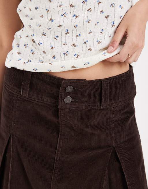 Levis denim pleated mini skirt in dark brown, 4 of 5