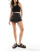 Thumbnail 1 van 5