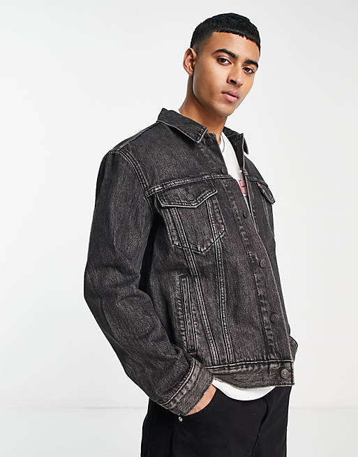 Levi's denim trucker jacket in black wash with pockets | ASOS