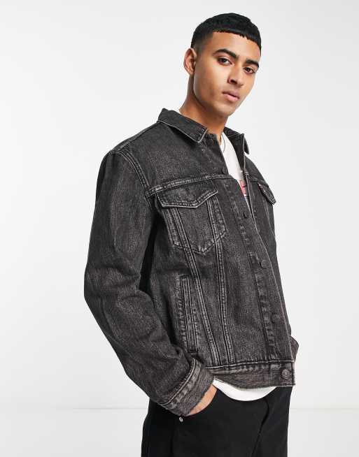 Levi's denim trucker jacket in black wash with pockets