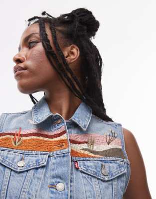levi's denim western sands embroidered vest in light blue - part of a set