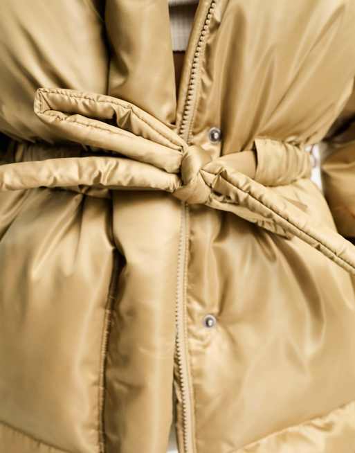 Levi's Down Bubble mid length hooded puffer jacket in cream with logo, 3 of 4
