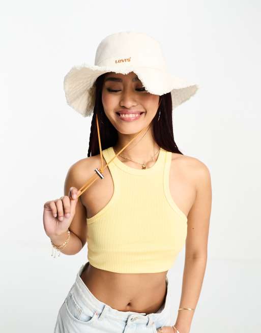 Levi's drawstring bucket hat in cream with logo