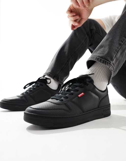 Levi's black store leather sneakers