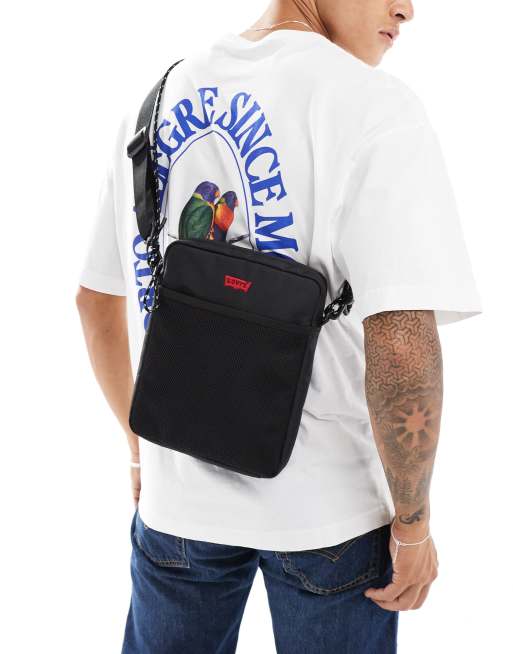 Levi's dual strap crossbody bag with logo in black , 3 of 4
