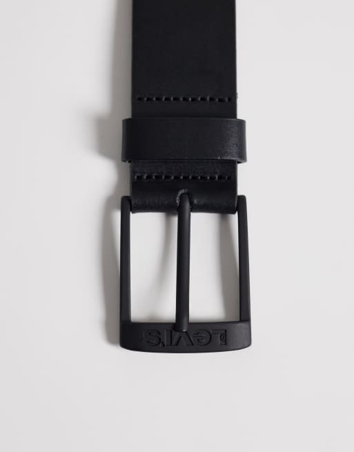 Levi's Duncan 40mm leather belt in tonal black, 3 of 3
