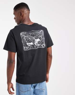eagle buckle back print relaxed fit T-shirt in black