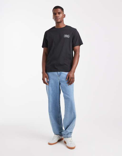 Levi's eagle buckle back print relaxed fit t-shirt in black, 2 of 5