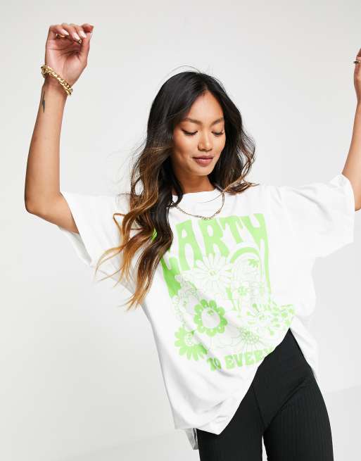 Levi's earth to everyone graphic t-shirt in white | ASOS