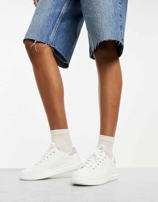 Levi's Ellis leather trainer in white with logo
