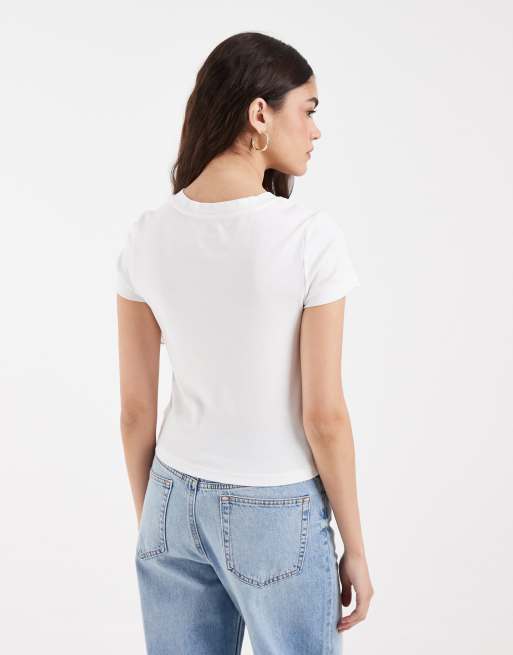 Levi's essential baby tee in white, 3 of 4