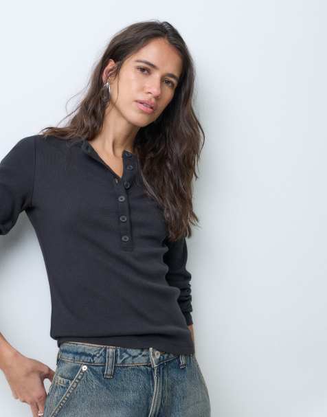 Levi's essential henley long sleeve t-shirt in black