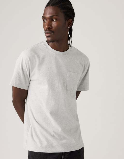Levi's Essential pocket t-shirt in neutral, 4 of 4
