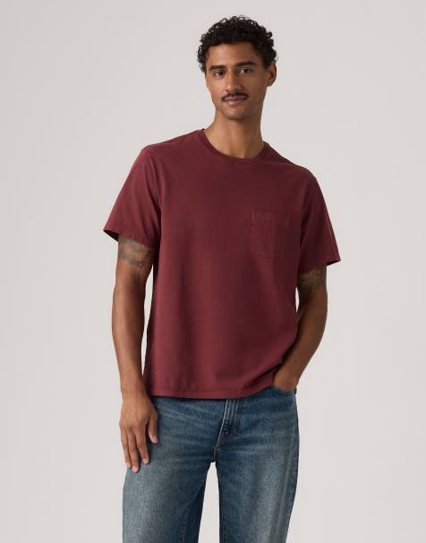 Levi's Essential pocket tee in red - view 1