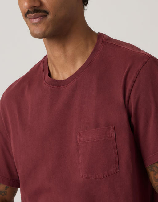 Levi's Essential pocket tee in red, 3 of 4