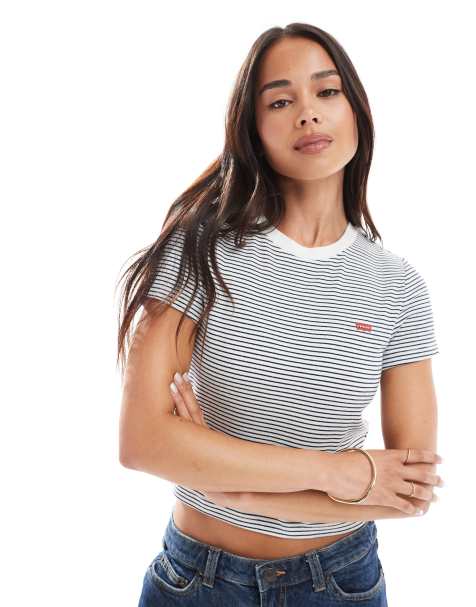 Levi's – Essential – Randig, sportig t-shirt med logga - view 1