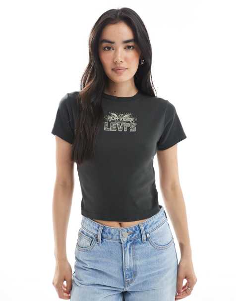 Levi's essential sporty t-shirt with embellished logo in black - view 1
