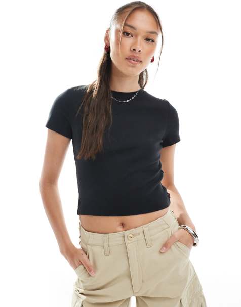 Levi's – Essential – Svart, sportig t-shirt - view 1
