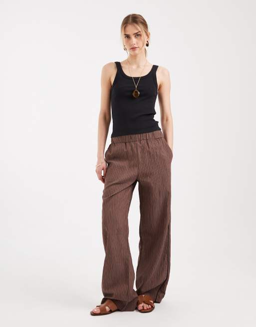 Levi's - Essential - Top senza maniche nero a coste, 4 di 4