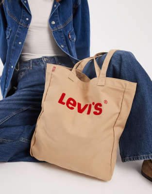 Levi's everyday graphic tote bag in stone-Neutral