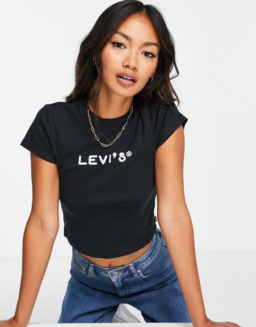 Levi's everyday logo cropped tee in black | ASOS