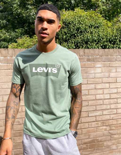 Levi's exclusive to Asos large batwing logo t-shirt in light green | ASOS