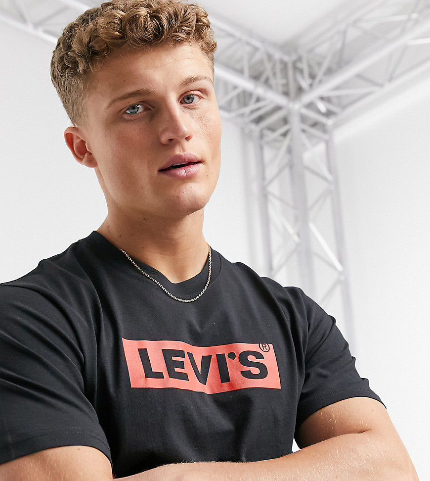 Levi's exclusive to Asos small chest boxtab logo t-shirt in black