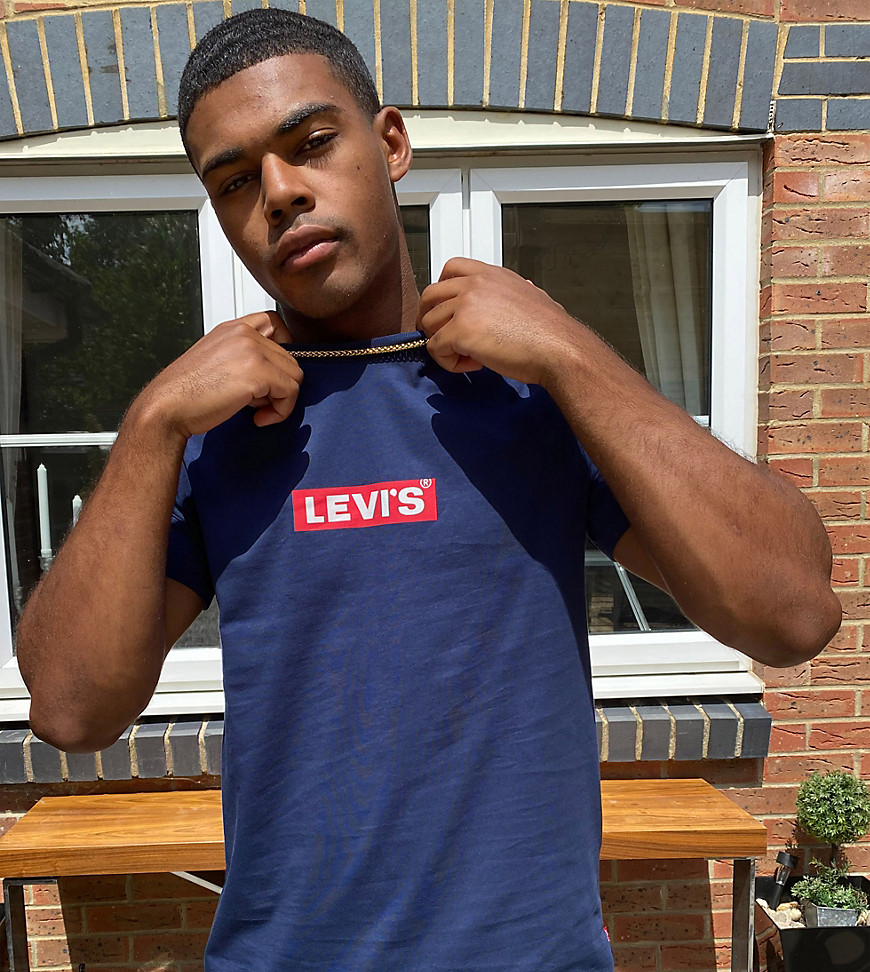 Levi's exclusive to Asos small chest boxtab logo t-shirt in navy