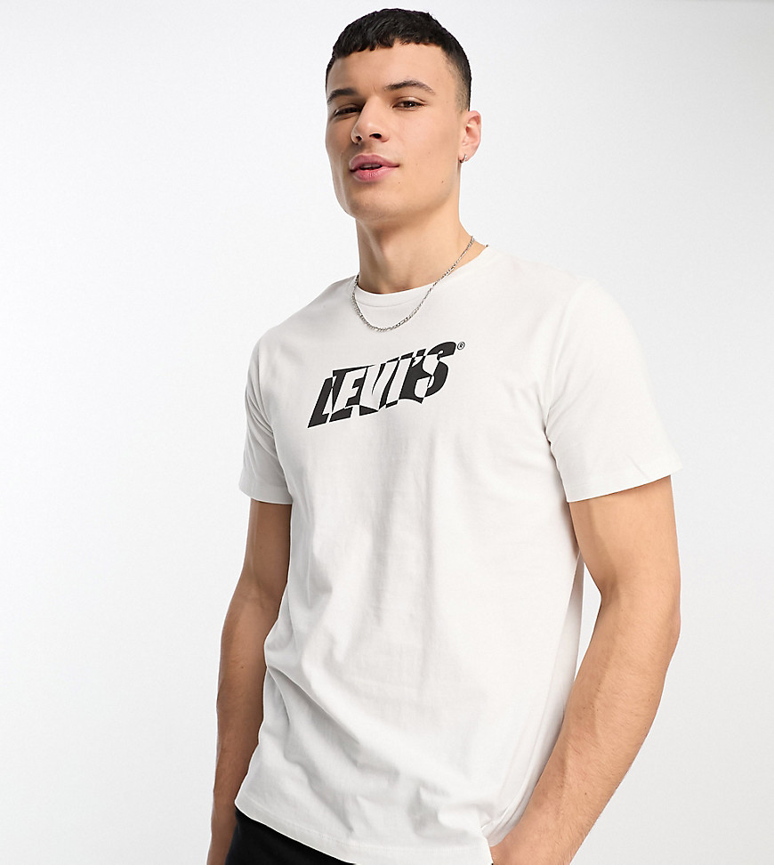 Levi’s exclusive to ASOS t-shirt in white with central retro logo