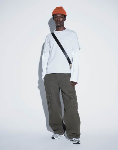 Levi's extra baggy cargos in khaki - view 1