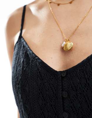 Levi's Eyelet Cami Top In Black