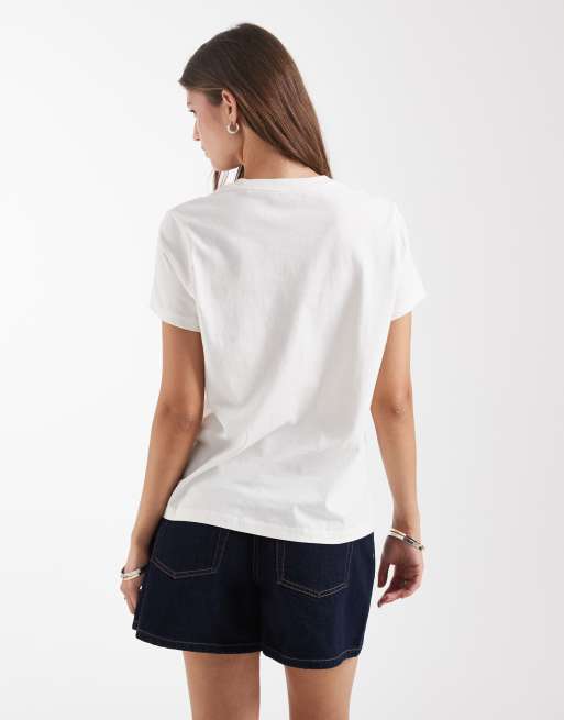 Levi's favourite graphic print t-shirt in white, 4 of 4
