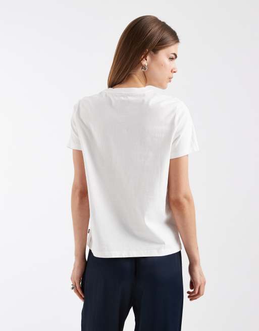 Levi's favourite graphic print t-shirt in white, 3 of 4