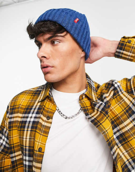 Tag fat Forsendelse ubetalt Levi's fisherman beanie with red tab in navy | ASOS