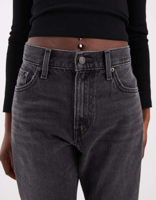 Levi's - Flared jeans met riempjes in de taille in zwart, 4 van 5